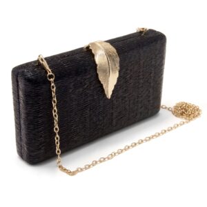 Clutch - An elegant type of purse