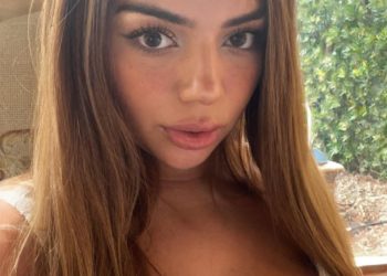 Katiana Kay with open hair