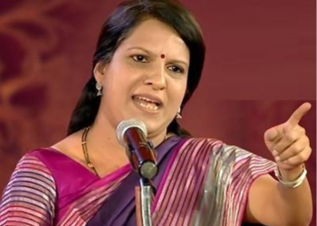 Bharathi Baskar speaking at an event