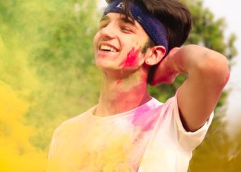 Tarun in holi