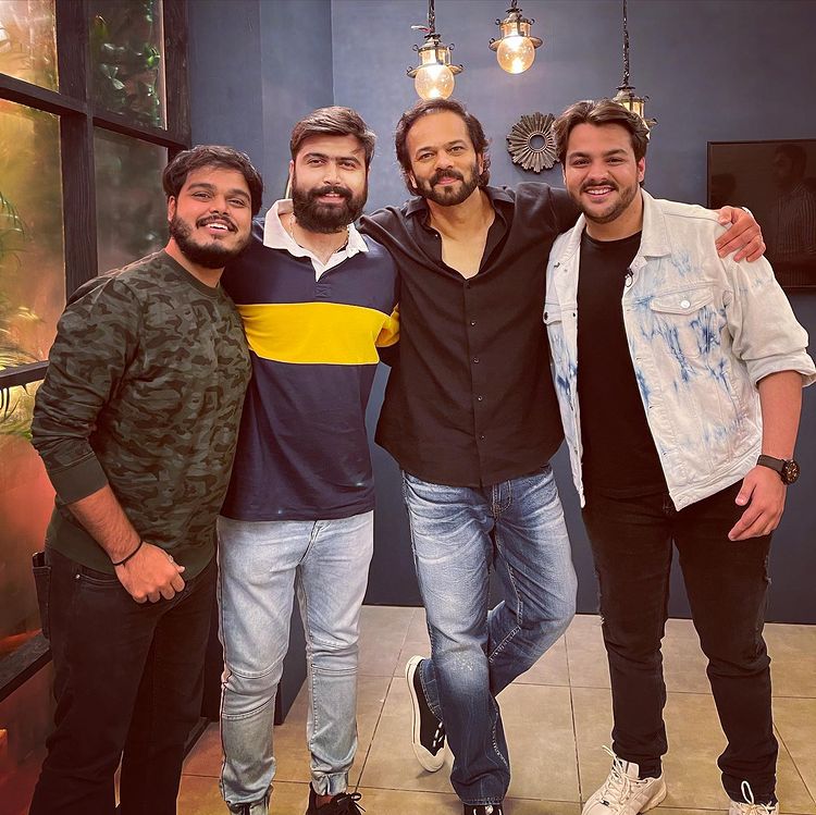 Kunal with Rohit Shetty, Ashish and others