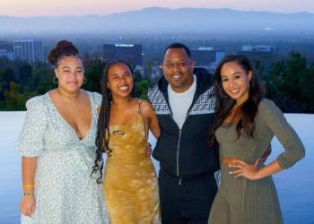 Martin Lawrence with his daughters