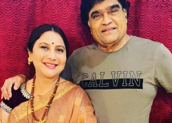 Ashok Saraf with wife