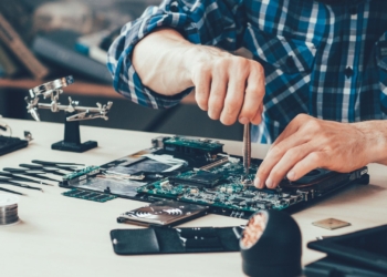 The Essential Checklist for Finding the Best Computer Repair Service Near You