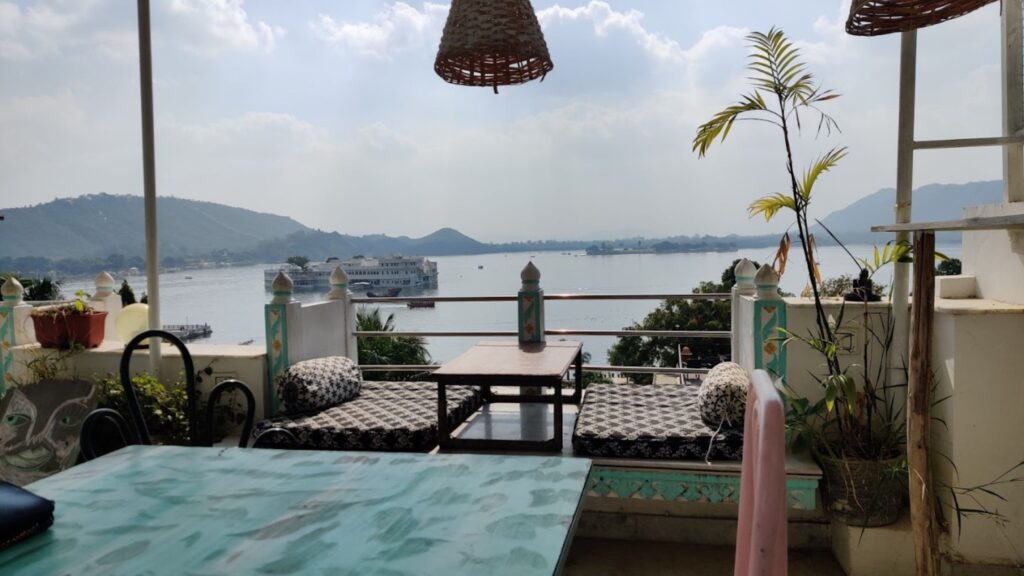 A view of Pichola lake at Cafe Grasswood.