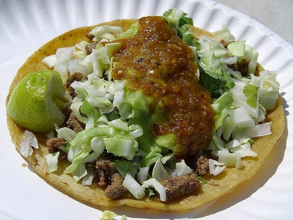 Huaraches served in a white plate