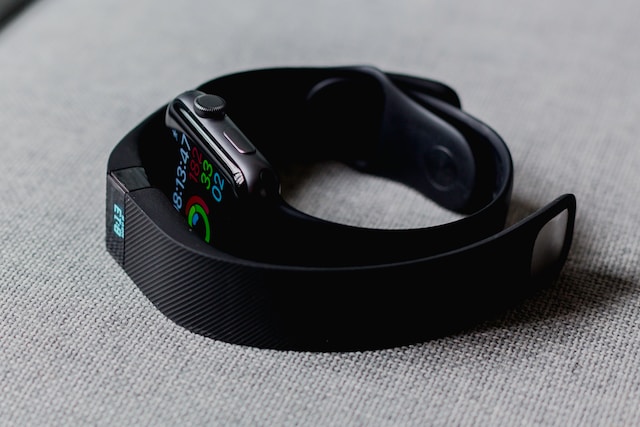 Fitbit versa 2 - smallest smartwatch