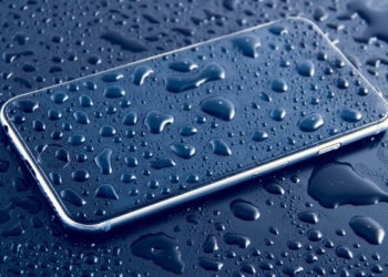 how to get water out of the charging port