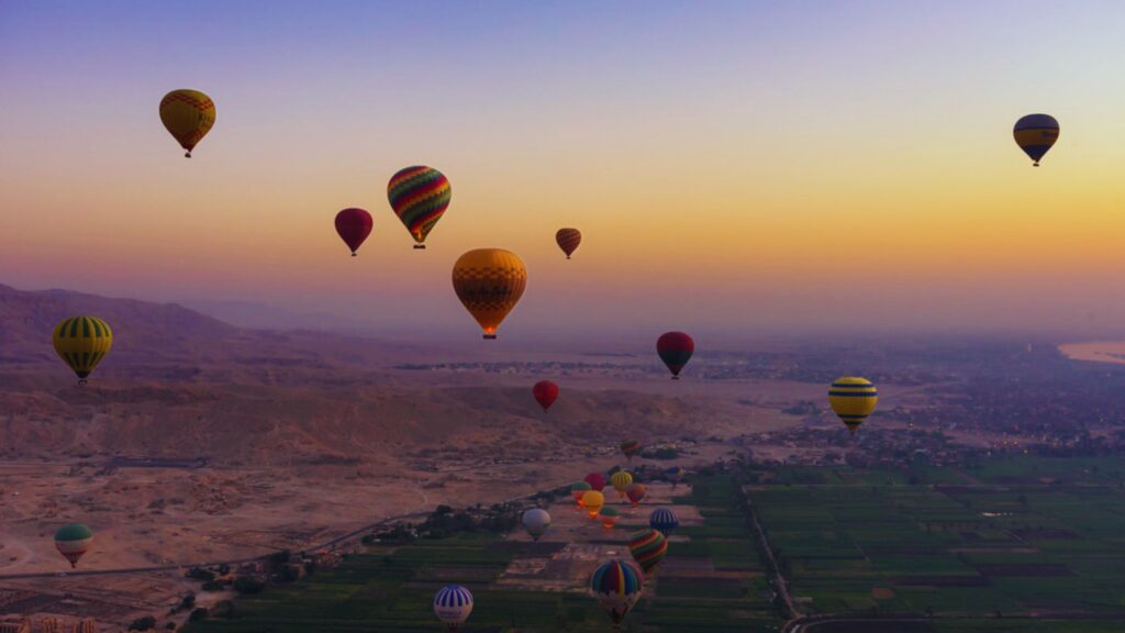 Hot Air Balloon over the Jaipur's sky.